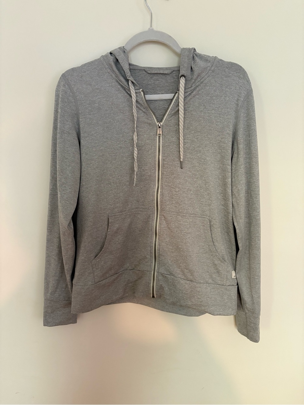 Vuori Halo Performance Hoodie 2.0 | Size Medium | Like New - Picture 14 of 14